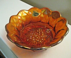 PRETTY FENTON COLORED CARNIVAL GLASS 6" CANDY DISH -GRAPE DESIGN, SCALLOPED EDGE - Picture 1 of 3
