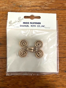 Sewing Vintage Gold Metallic Frog Closure For Clothing 1 3/4" x 1 1/4"  (D35B19) - Picture 1 of 6