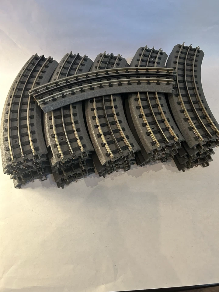 MTH Realtrax O-31 curve 40-1002 (26 pieces) Solid Rail - Image 1 of 3