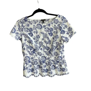 Talbots White Embroidered Blue Floral Top Peplum Lace Hem Size 4 Petite - Picture 1 of 9