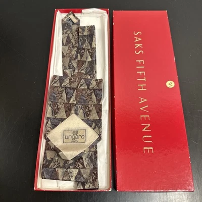 Corbata geométrica Ungaro Paris vintage nueva en caja 100 % seda hecha en Italia Foto 1 de 4