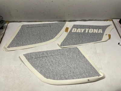 原始设备制造商四分之一面板贴纸贴花适用于 2019 - 2023 道奇充电器 68304220AB — 第 1/4 张图片