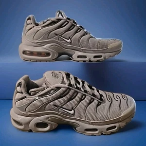 NIKE AIR MAX PLUS TN TUNED "WOLF GREY" SPORTSCHUHE GRÖSSE 7 Herren Posten Damen 9 - Bild 1 von 6
