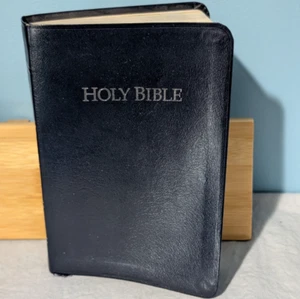 Holy Bible King James Version References Bonded Leather World 333BL Navy Blue - Picture 1 of 13