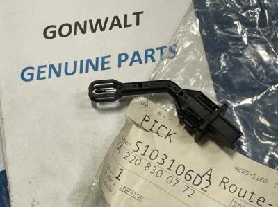 Mercedes Benz S450 S560 S63 AMG A/C Evaporator Temperature Sensor 2208300772 - Image 1 of 3