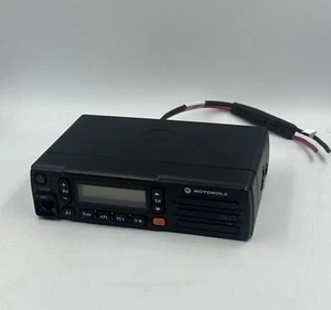 Motorola TLK150 WAVE Nationwide 4G LTE Wi-Fi Radio Mobile *Subscription Required - Zdjęcie 1 z 4