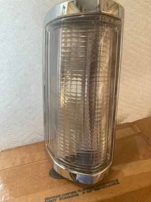 1985-1988 Lincoln Town Car NOS Right Front Park Turn Signal Lamp Assembly E5VY-1 - Image 1 of 4