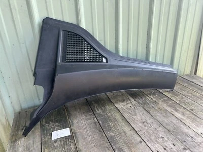 Cubierta del parabrisas derecho Volkswagen Atlas 2018-2022 OEM. Foto 1 de 4