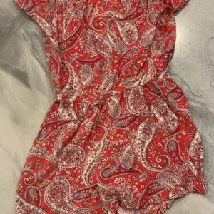 Old Navy Red Paisley Romper Large girls - Picture 1 of 3
