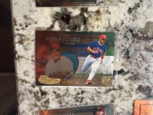 1997 UPPER DECK UD3 TEXAS RANGERS IVAN RODRIGUEZ #28 - Picture 1 of 1