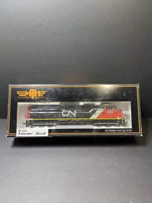 MTH SD70M-2 DIESEL ENGINE CANADIAN NATIONAL #8000 HO  80-2026-0 DCC AND SOUND - Image 1 of 4