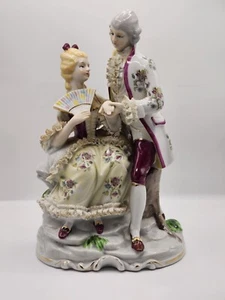 Vintage Figurine depicting a Courting Couple in Rococo Attire. - Picture 1 of 5