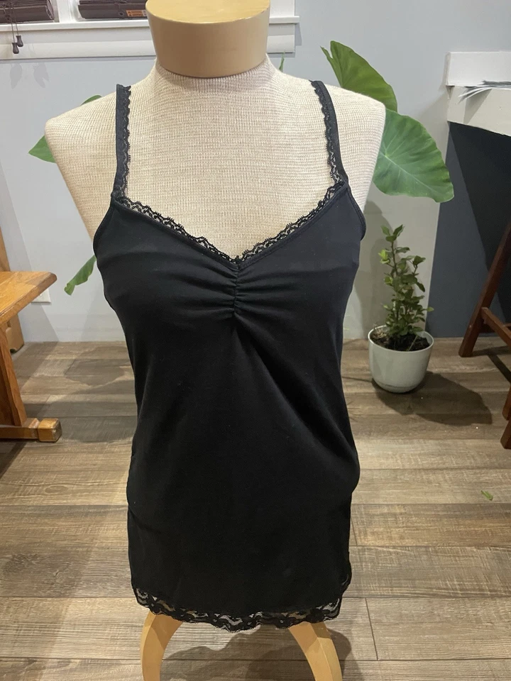 Camiseta sin mangas No Boundaries Juniors Y2K Cami XL negra con ribete de encaje retro caprichoso indie Foto 1 de 4