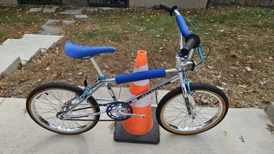 1983 Schwinn Predator P2200 Bmx Bicycle Atari Old-school Bmx  - Image 1 of 4