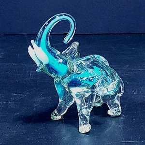 Blue & White Art Glass Elephant Trunk Up Vintage, Hand Blown Swirled Glass READ - Picture 1 of 13