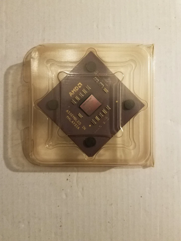 AMD Duron 750 750 MHz 64KB 200 MHz Socket 462 A K7 CPU D750AUT1B - Image 1 of 4