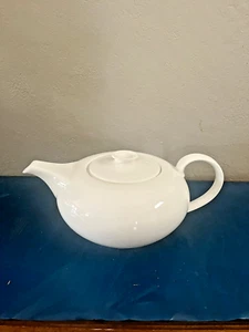 Wedgwood English Bone China Eternity Teapot Contemporary Modern Design White - Picture 1 of 6