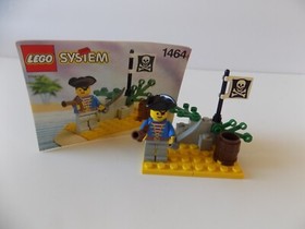 Vintage Lego Pirates 1464 Pirate Lookout Set (1992): 100% Complete w/Instruction