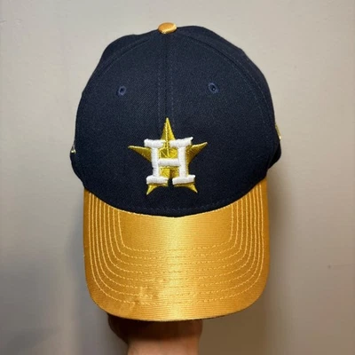 Houston Astros New Era 2022 World Series Champions 59fifty Fitted Gold Hat L/XL - Image 1 of 4