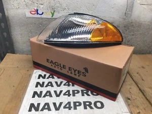 NEW 1995 - 1997 For Dodge Intrepid Left OE Style Corner/Side Light Lamp #NT78 - Picture 1 of 4