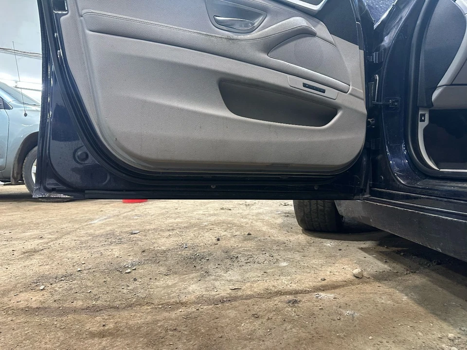 Used Front Left Door Assembly Front fits: 2013 Bmw 528I electric Front Left Grad Foto 1 de 4