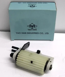 Conjunto de engranaje extractor trasero YAO HAN 00-242 22 dientes para máquina de coser industrial - Imagen 1 de 6
