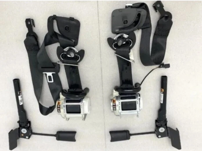 2019-2020-2021-2022-2023 Gmc Sierra 1500 2500 3500 Seat Belts Pretensioner - Image 1 of 1
