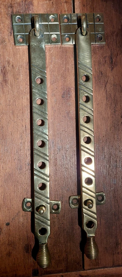 Pair of Antique Brass Window Stays -  Arts And Crafts Style with Beehive Finials - Image 1 of 4