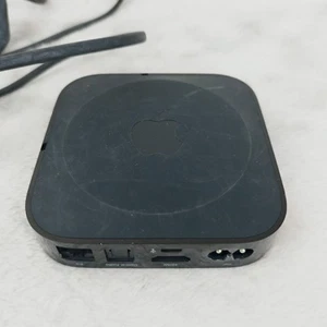 Apple TV 3. Generation A1469 1080p HD Streaming Box - Netzstecker - ohne Fernbedienung  - Bild 1 von 5