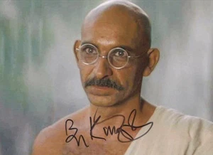 Ben Kingsley Hand signed 8x6 Inch Gandhi Photo - Picture 1 of 1