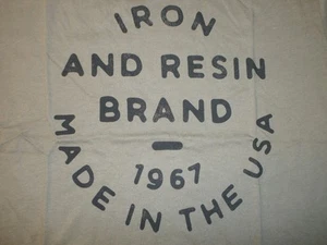 IRON AND RESIN LICENSED APPAREL T-SHIRT MADE IN USA 1967 100% COTTON - Picture 1 of 3