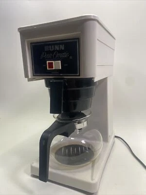 Cafetera automática BUNN GR-White probada Foto 1 de 4