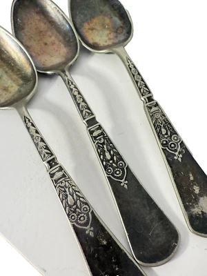Lote de 3 bonitas pátinas antiguas con patrón único Reed & Barton 1879 Foto 1 de 4