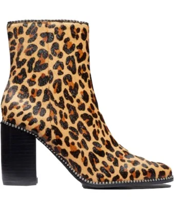 Botín Coach Drea con cadena de cuentas con tacón, becerro natural, cremallera talla 6,5 “NUEVO EN CAJA” Foto 1 de 4