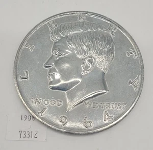 ThriftCHI ~ 3" vergrößerte Münze Briefbeschwerer - 1964 Kennedy Half Dollar - Bild 1 von 5