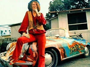 Nuevo póster convertible de Janis Joplin y su Porsche 356 - Imagen 1 de 1