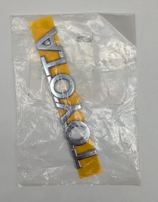 Placa de identificación emblema puerta trasera "TOYOTA" 2006-2012 RAV4 genuino OEM Toyota 75441-42050 Foto 1 de 4