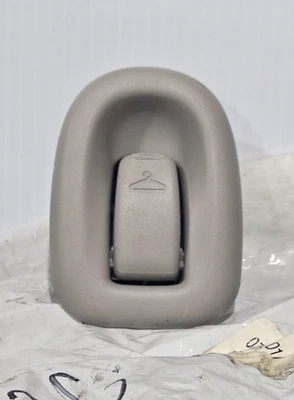 2004-2009 DODGE DURANGO ИНТЕРЬЕР КРЫШИ ПАЛЬТО КРЮК P/N 1-OZH771D1AA ПОДЛИННЫЙ OEM - Изображение 1 из 4