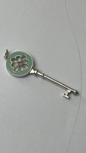 Autentico raro Tiffany&Co. Chiave in argento sterling con smalto blu - Foto 1 di 10