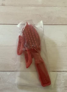 Accesorios Muñeca Vintage Barbie Rojo Zapatos Tacones Bombas y Juego de Cepillos - Imagen 1 de 4