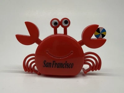 Wind-Up Walking San Francisco Red Crab, semelhante ao visto em Baby Einstein - Imagem 1 de 4