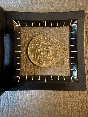 Moneda de 10 centavos cobre-níquel Ecuador 1946  Foto 1 de 4