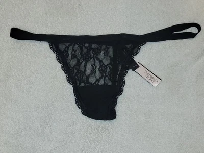 CALCINHA VICTORIA'S SECRET M PRETA VIEIRA MALHA DE RENDA FLORAL RARA CORDA V NOVA COM ETIQUETAS - Imagem 1 de 3