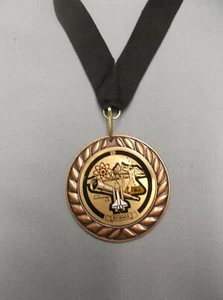 medaglia inserto scientifico 2 3/4" dia nero collo drappo - Foto 1 di 1