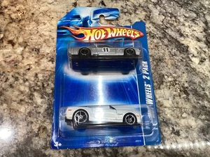 2006 Hot Wheels 2 Pack Mustang Camaro Convertible MIB - Bild 1 von 4