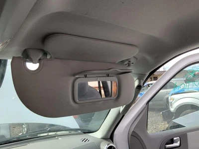 Used Right Sun Visor fits: 2006 Ford Expedition from 12/03/04 R. w/roof console - Image 1 of 4