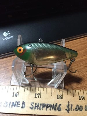 VINTAGE HARD KNOCKING BOMBER PINFISH CRANKBAIT MADE IN USA - Image 1 of 4
