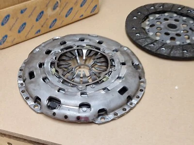 Ford Transit 2.0 Duratorq TDCi Clutch Kit 2002-2006 1425814 Genuine NEW OEM - Image 1 of 4
