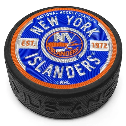 New York Islanders TRIMFLEXX 3-D Engraved Metallic Emblem Puck w/Embossed Finish Cover