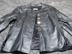 Manteau cuir noir femme vintage Aggie Georgette Chordas taille 18 manque 1 bouton - Photo 1/11